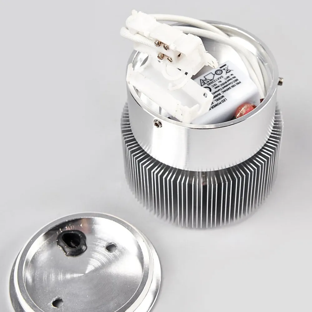 Lucande Væglamper > Aluminiumsfarvet udendørsvæglampe Lennias med LED
