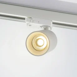 Arbejdsrum/Kontor|Gang ^ Arcchio skinnespot Brinja, hvid, Ø 6 cm, 3-faset, GU10