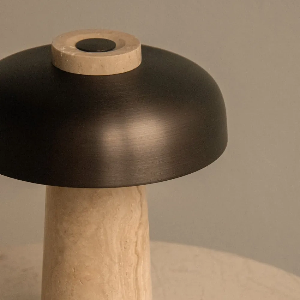 Audo Copenhagen Dekorationsbelysning > Audo bordlampe, sand/bronze, sten, 24,5 cm