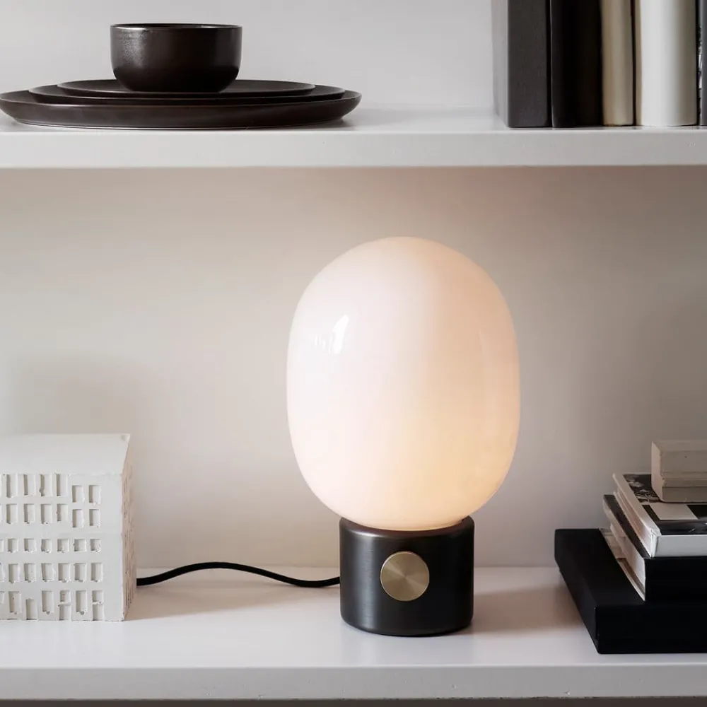 Bordlamper ^ Audo Copenhagen Audo JWDA bordlampe, bruneret messing