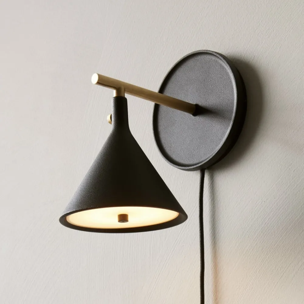 Audo Copenhagen Væg- Og Spejllamper > Audo LED-væglampe Cast, sort, IP44, dæmper, stik