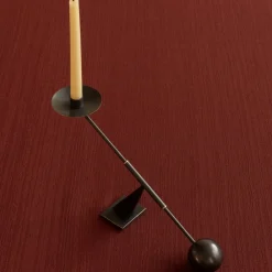 Møbel Og Interiør ^ Audo Copenhagen Audo lysestage Interconnect, bronze, højde 25,5 cm