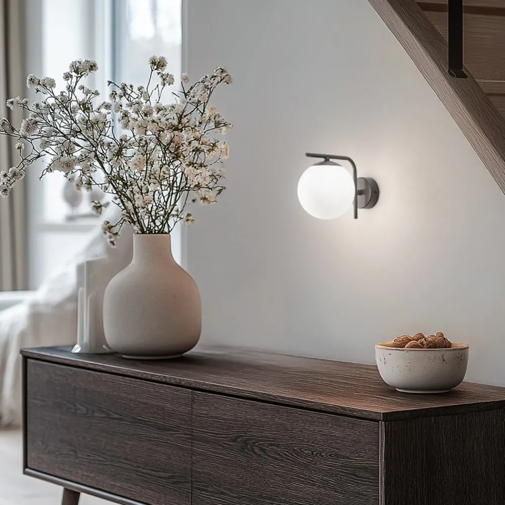 Domiluce Væglamper|Væglamper > Aurora væglampe, sort, glas, 17 cm høj, kugle, E14