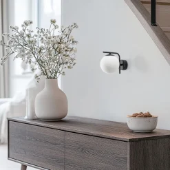 Domiluce Væglamper|Væglamper > Aurora væglampe, sort, glas, 17 cm høj, kugle, E14