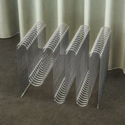 AYTM Møbel Og Interiør > Magasinholder Curva, sølv, bredde 40 cm, stål