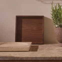 Møbel Og Interiør ^ AYTM Unity-bakke, valnød, længde 35 cm, bredde 35 cm, træ
