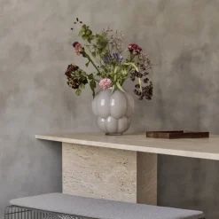 AYTM Møbel Og Interiør > Uva-vase, Ø 20 cm, duegrå, glas, mundblæst
