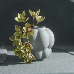 Møbel Og Interiør ^ AYTM Uva-vase, keramik, grøn, Ø 26 cm, drueform