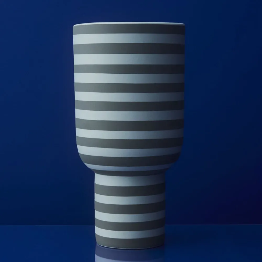 AYTM Møbel Og Interiør > Varia-vase, grøn, Ø 15 cm, højde 30 cm, keramik