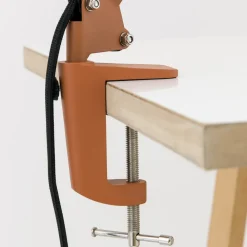 ORION Arbejdsrum/Kontor|Bordlamper > Bordlampe Gili, korallerød, klemme, stål, højde 75 cm E27