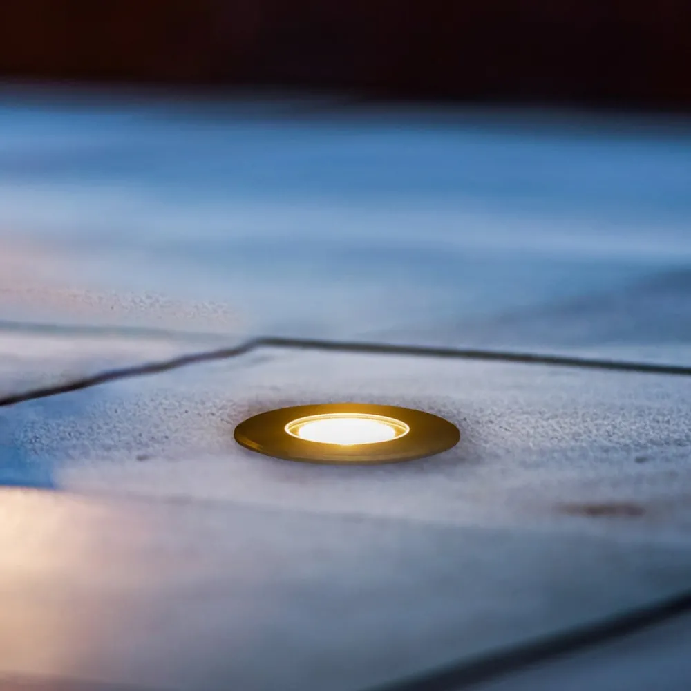 Nedgravet Udebelysning|Udendørs Spot ^ BRUMBERG Hybride Flat LED-gulvlampe til indbygning, 11 cm