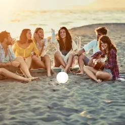 FH Lighting Solcellelamper > Busso LED-akku-lampe, solar, tusmørkesensor, hvid