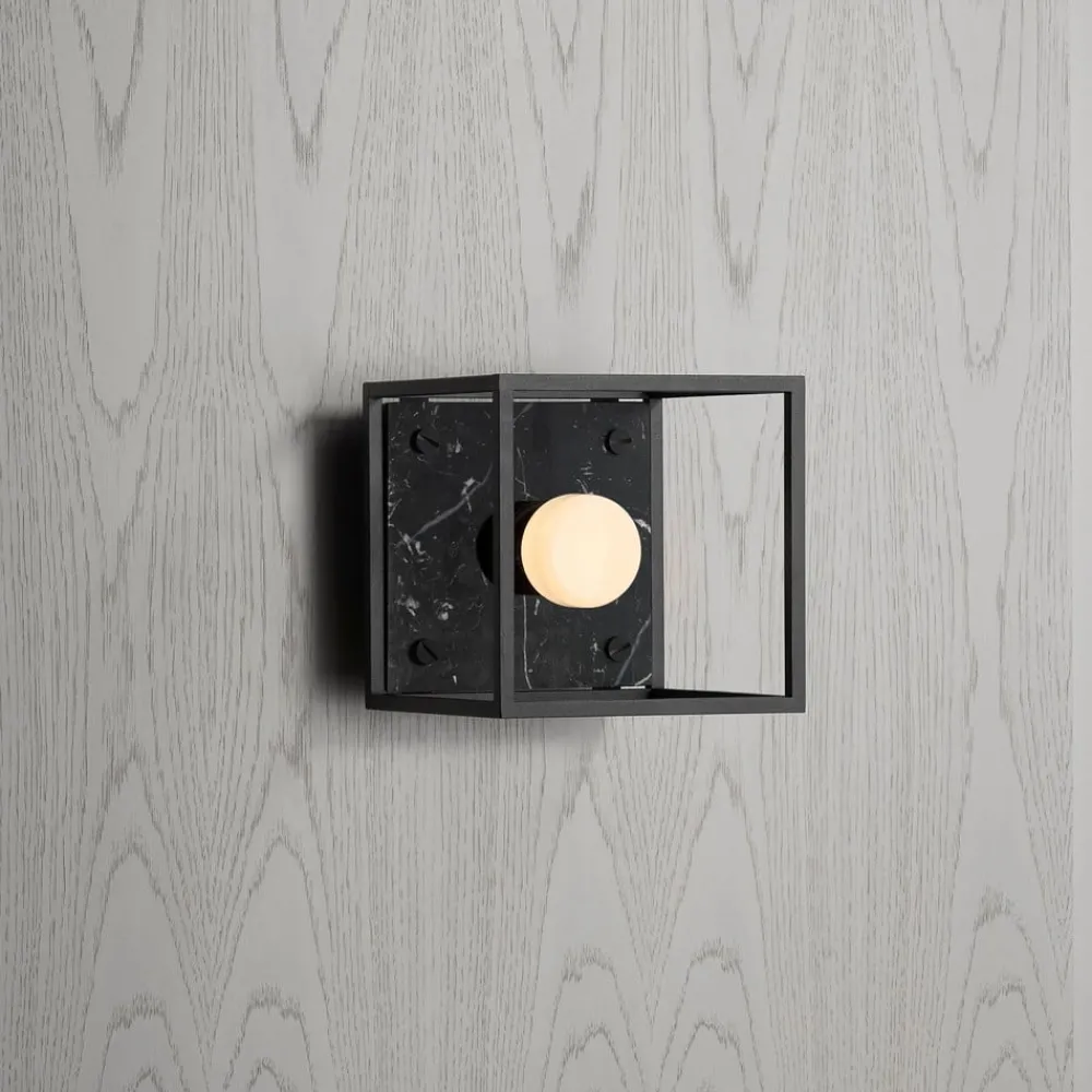 Dæmpbar Led-Pære ^ Buster + Punch LED-pære E27 5W opal 2.700K dæmpbar