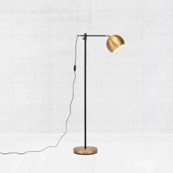 Markslöjd Gulvlamper > Chester gulvlampe i metal, bronze