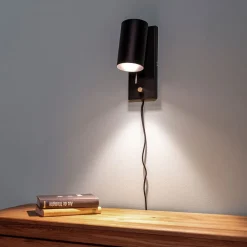 Væglamper|Væglamper ^ Markslöjd Dæmpbar Carrie væglampe med kabel og stik