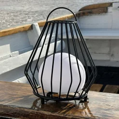 Dyberg Larsen Dekorationsbelysning > LED-bordlampe Evesham, højde 23 cm