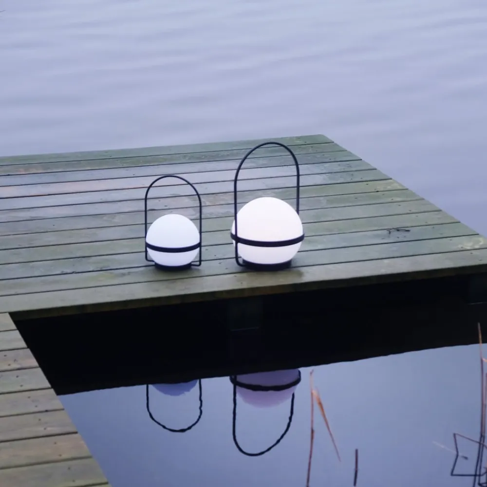 Dyberg Larsen Solcellelamper > LED-solcellelampe Summer, hvid/sort Højde 26 cm