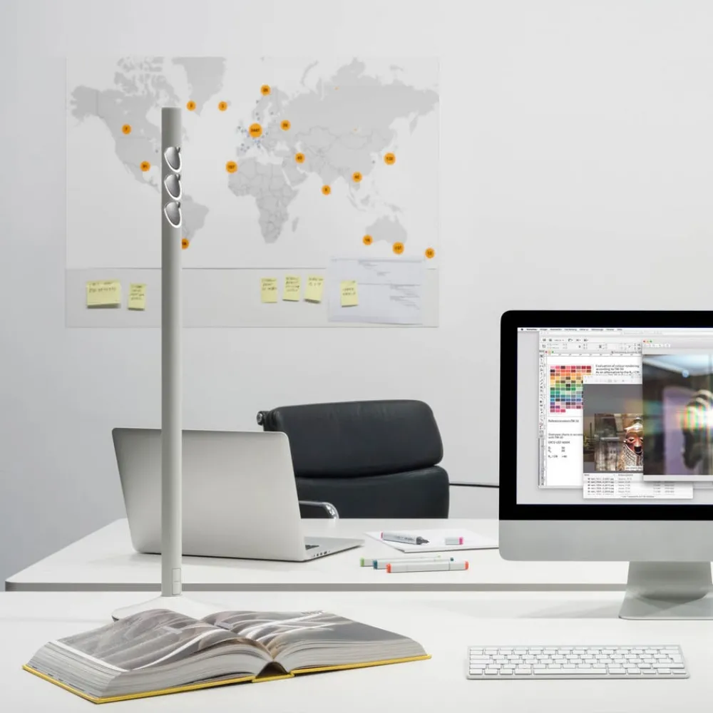 ERCO Skinnesystem > Lucy LED-bordlampe med fod, hvid 840