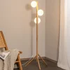 Gulvlamper|Gulvlamper ^ TK Lighting Estera gulvlampe, opalglas, træramme, 132 cm, 3 lyskilder