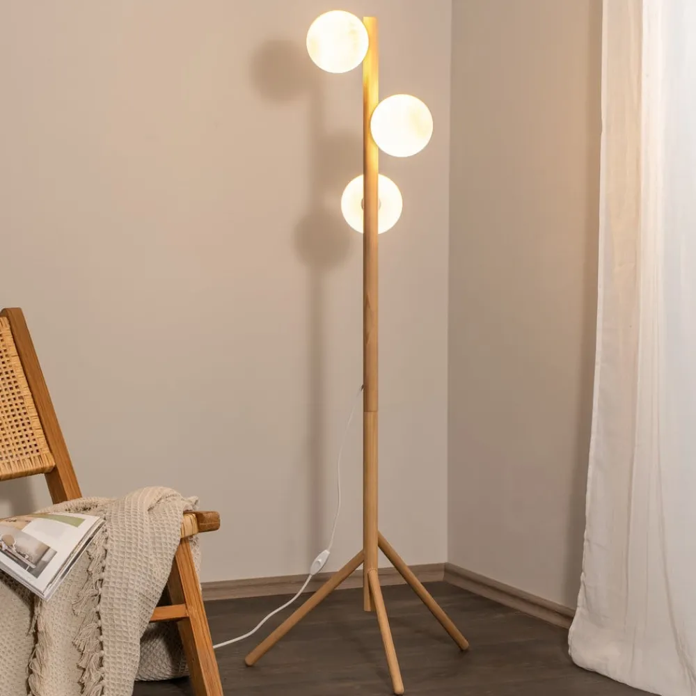 Gulvlamper|Gulvlamper ^ TK Lighting Estera gulvlampe, opalglas, træramme, 132 cm, 3 lyskilder