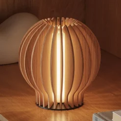 Eva Solo Terrassebelysning|Bordlamper > LED-bordlampe Radiant, lyst træ, Ø 14 cm, USB
