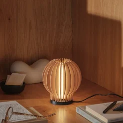Eva Solo Terrassebelysning|Bordlamper > LED-bordlampe Radiant, lyst træ, Ø 14 cm, USB