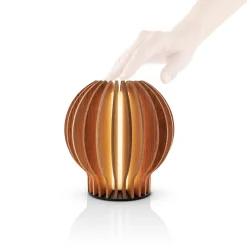 Eva Solo Terrassebelysning|Bordlamper > LED-bordlampe Radiant, lyst træ, Ø 14 cm, USB