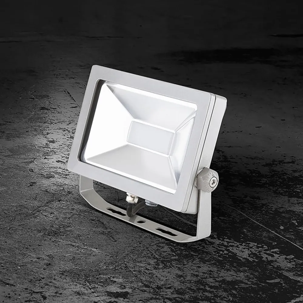EVN Udendørs Spot > LFA udendørs spotlampe sølvstik 3.000K 30W