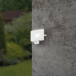 EGLO Væglampe Med Sensor|Udendørs Spot > Faedo 3 udendørs LED-spot med sensor, hvid, 50 W