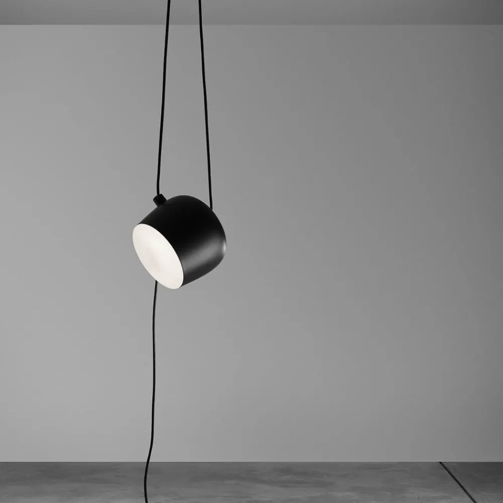 FLOS Pendellamper > Aim LED-designer-pendellampe, sort