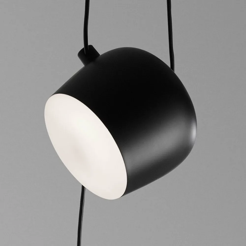 FLOS Pendellamper > Aim LED-designer-pendellampe, sort