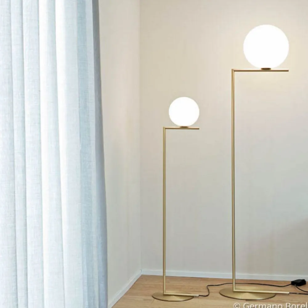 FLOS Gulvlamper > IC F2 gulvlampe børstet messing