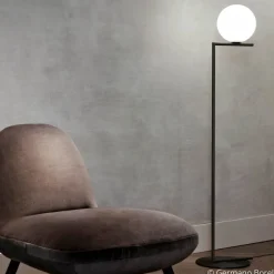 FLOS Gulvlamper|Gulvlamper > IC F2 gulvlampe sort Ø 30 cm