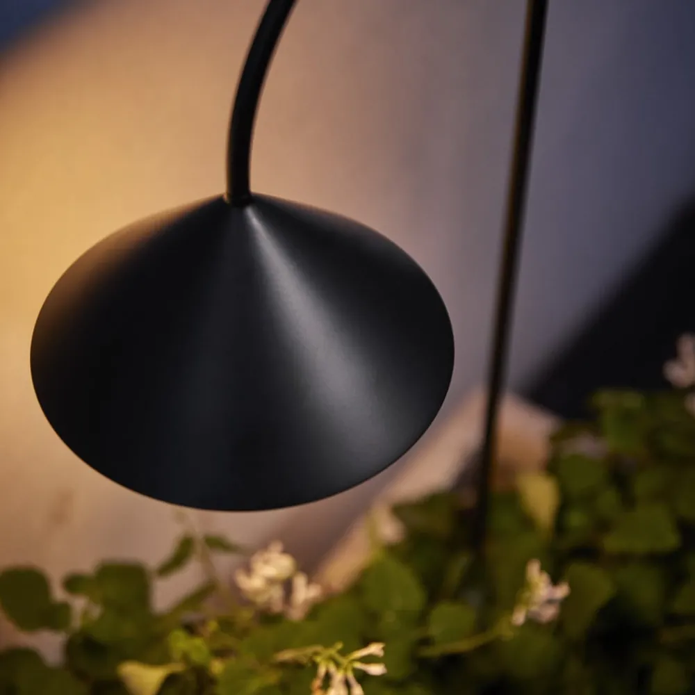 Udendørs Spot ^ FRANDSEN lampe med jordspyd Grasp, sort, højde 82 cm