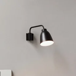 FRITZ HANSEN Væglamper > Caravaggio væglampe, sort