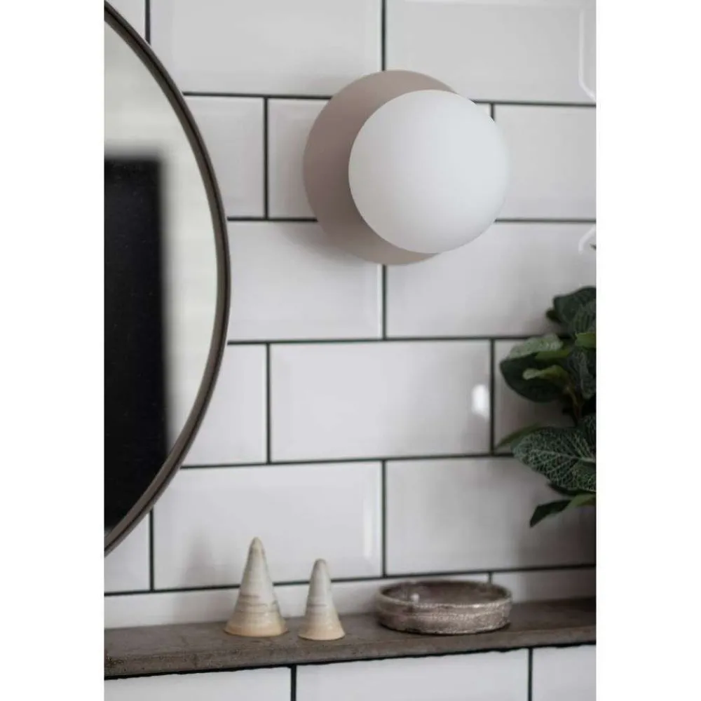 Væg- Og Spejllamper ^ Globen Lighting væglampe ART DECO, hvid/hvid, Ø 16 cm, IP44