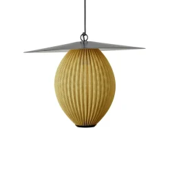 Udendørs Pendellamper ^ GUBI Satellite udendørs pendel, 57x36 cm, sort/sennepsguld