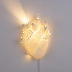 Væglamper|Væglamper ^ SELETTI Heart Lamp LED-væglampe af porcelæn, hvid