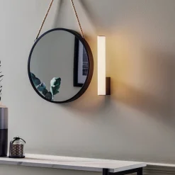Helestra Væg- Og Spejllamper > Loom LED-spejllampe sort, 30 cm