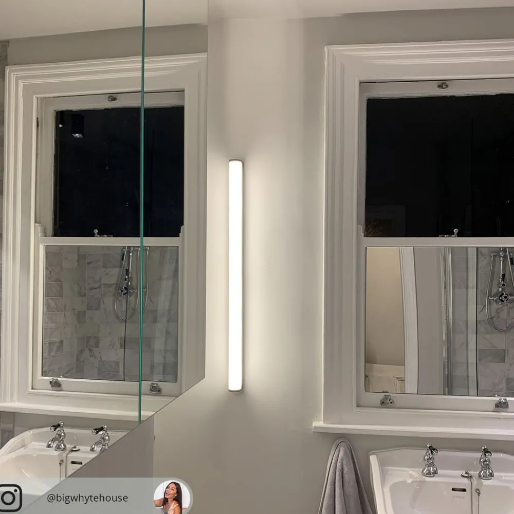 Helestra Væg- Og Spejllamper > Ponto LED-væglampe, IP44 90 cm