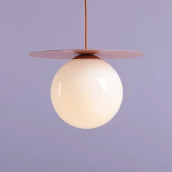 ALDEX Pendellamper > Hængelampe Loop Coral L, korallrød, glaskugle opal, metal
