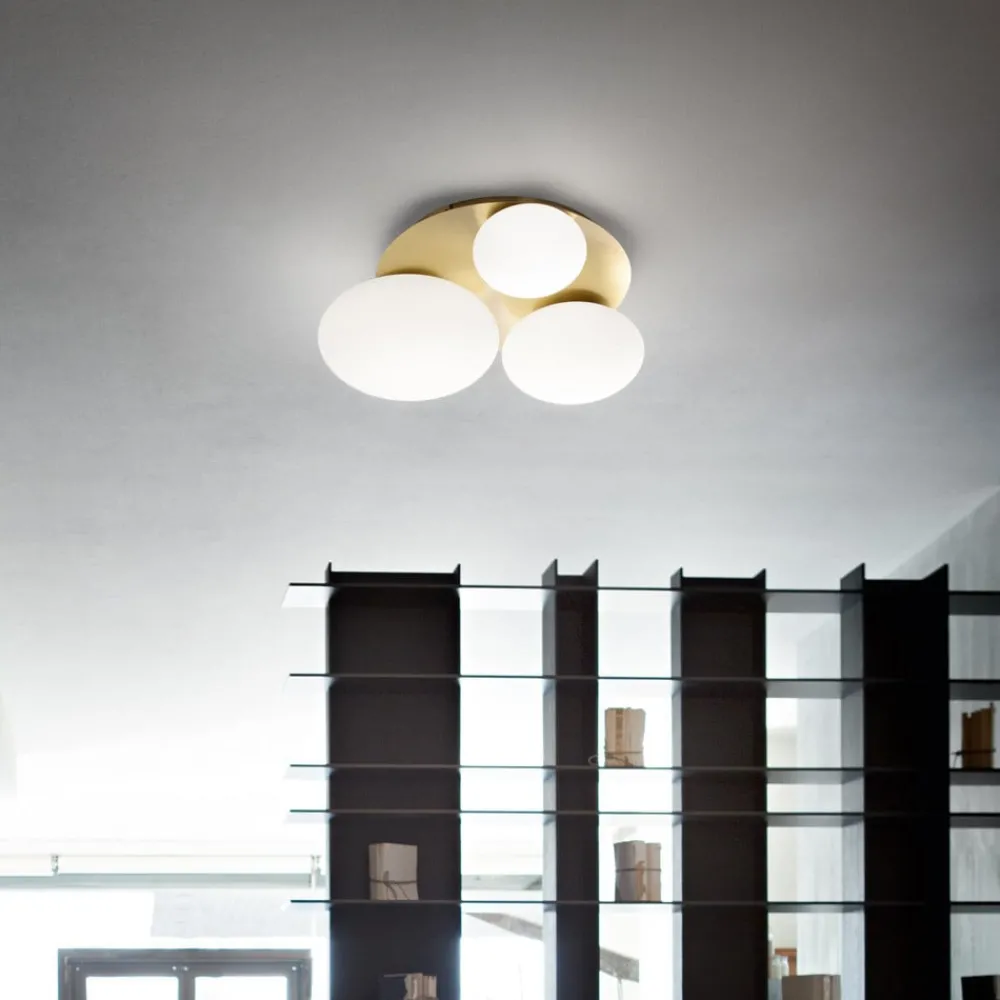 Ideallux Loftlamper > Ideal Lux loftlampe Ninfea, messingfarvet, opalglas, 3-lys.