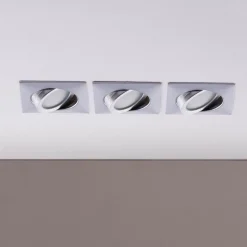 Lindby Loftlamper|Indbygningsspots > Indbygningslamper i krom med LED, kantet sæt med 3 stk