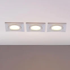 Lindby Loftlamper|Indbygningsspots > Indbygningslamper i krom med LED, kantet sæt med 3 stk