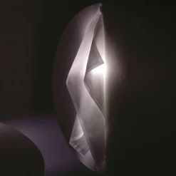 Ingo Maurer Væglamper > Delight væglampe i håndklædeform