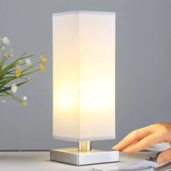 Lindby Bordlamper > Julina - tekstil-natbordslampe i grå