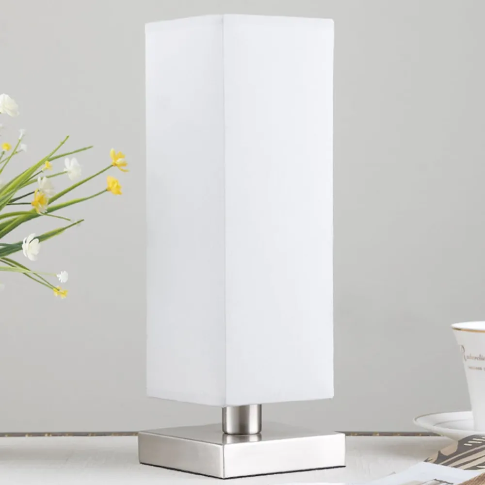Lindby Bordlamper > Julina - tekstil-natbordslampe i grå