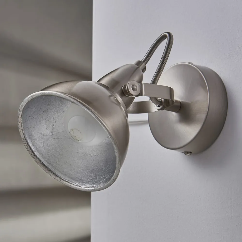 Lindby Loftlamper > Julin attraktiv vægspot i vintage look