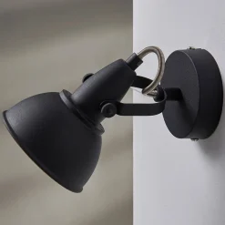 Lindby Loftlamper|Loftlamper > Julin sort og guldfarvet væglampe