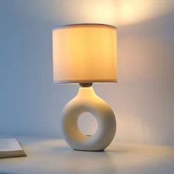 JUST LIGHT. GmbH Bordlamper > JUST LIGHT. Carara bordlampe, keramisk fod, beige
